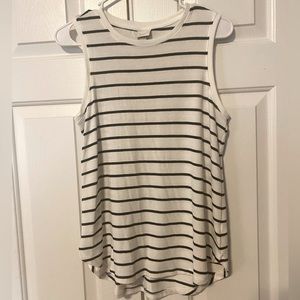 Size Small - Navy/White Sleeveless Top